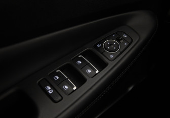 Подержанный автомобиль Hyundai Santa Fe 2021 года (14 фото)