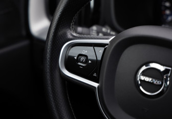 Подержанный автомобиль Volvo XC60 2018 года (11 фото)