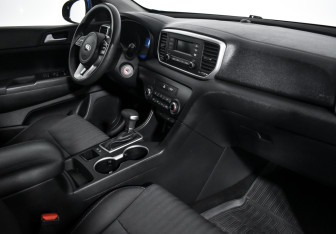 Подержанный автомобиль Kia Sportage 2019 года (10 фото)