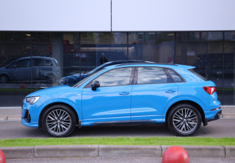 Подержанный автомобиль Audi Q3 2019 года (9 фото)