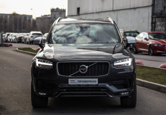 Подержанный автомобиль Volvo XC90 2018 года (4 фото)