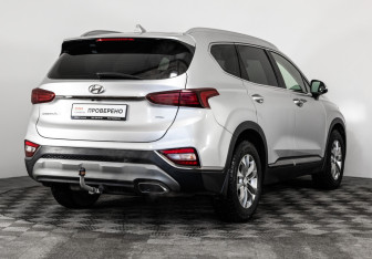 Подержанный автомобиль Hyundai Santa Fe 2020 года (7 фото)