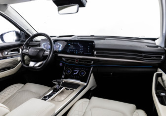 Подержанный автомобиль Exeed VX 2022 года (10 фото)