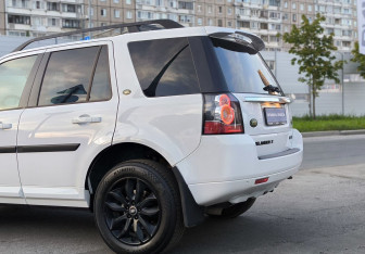 Подержанный автомобиль Land Rover Freelander 2014 года (7 фото)
