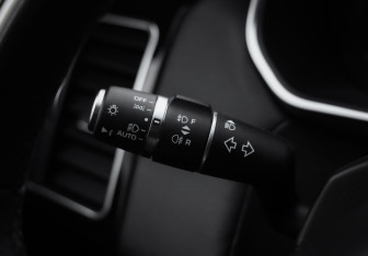 Подержанный автомобиль Land Rover Range Rover Sport 2021 года (23 фото)