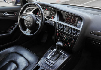 Подержанный автомобиль Audi A4 Sedan 2015 года (9 фото)