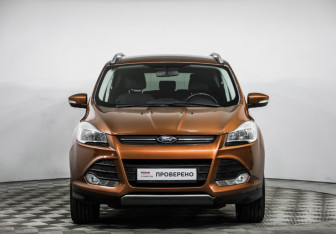 Подержанный автомобиль Ford Kuga 2015 года (2 фото)