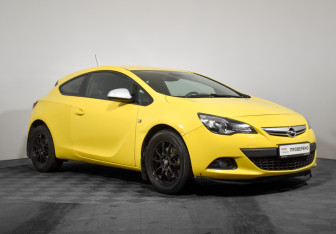 Подержанный автомобиль Opel Astra Hatchback 2013 года (3 фото)