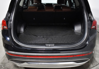 Подержанный автомобиль Hyundai Santa Fe 2021 года (19 фото)