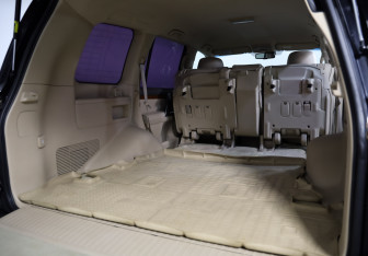 Подержанный автомобиль Toyota Land Cruiser Suv 2013 года (38 фото)