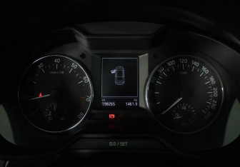 Подержанный автомобиль Skoda Octavia Liftback 2013 года (11 фото)