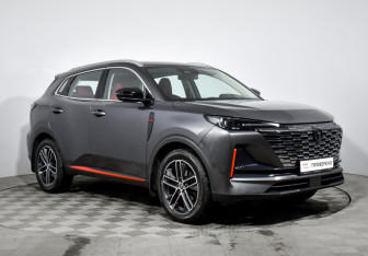 Подержанный автомобиль Changan UNI-S 2024 года (3 фото)