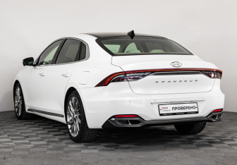 Подержанный автомобиль Hyundai Grandeur 2021 года (9 фото)
