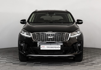 Подержанный автомобиль Kia Sorento 2019 года (2 фото)