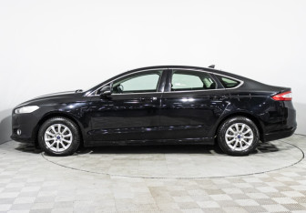 Подержанный автомобиль Ford Mondeo Sedan 2018 года (8 фото)