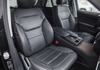 Подержанный автомобиль Mercedes-Benz GLE 2016 года (27 фото)