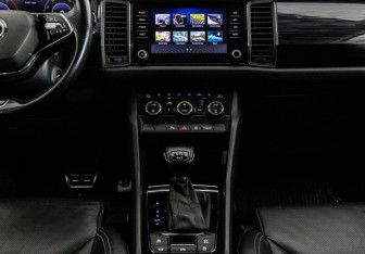 Подержанный автомобиль Skoda Kodiaq 2021 года (13 фото)