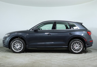 Подержанный автомобиль Audi Q5 2017 года (8 фото)