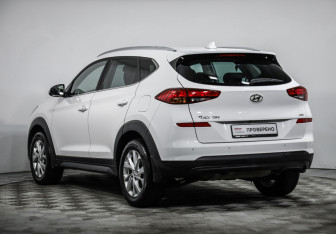 Подержанный автомобиль Hyundai Tucson 2018 года (7 фото)