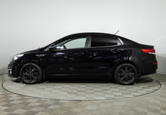 Подержанный автомобиль Kia Rio Sedan 2016 года (8 фото)