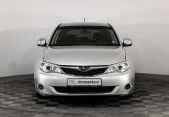 Подержанный автомобиль Subaru Impreza Hatchback 2008 года (2 фото)