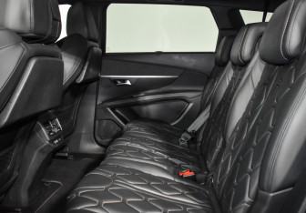 Подержанный автомобиль Peugeot 5008 Suv 2019 года (13 фото)