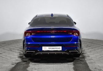 Подержанный автомобиль Kia K5 2021 года (6 фото)