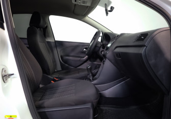 Подержанный автомобиль Volkswagen Polo Sedan 2018 года (16 фото)