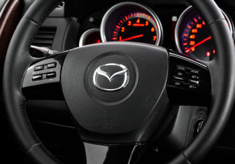 Подержанный автомобиль Mazda CX-9 2008 года (11 фото)