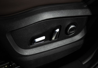 Подержанный автомобиль Chery Tiggo 8 Pro Max 2023 года (23 фото)