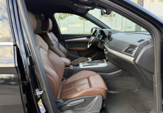Подержанный автомобиль Audi Q5 2017 года (20 фото)