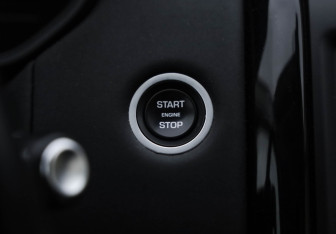 Подержанный автомобиль Land Rover Discovery 2018 года (20 фото)