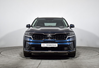 Подержанный автомобиль Kia Sorento 2021 года (2 фото)