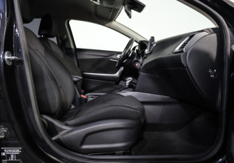 Подержанный автомобиль Kia Ceed Hatchback 2019 года (21 фото)