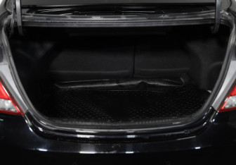 Подержанный автомобиль Hyundai Solaris Sedan 2015 года (25 фото)