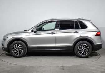 Подержанный автомобиль Volkswagen Tiguan 2018 года (8 фото)