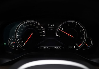 Подержанный автомобиль BMW X4 2019 года (13 фото)