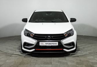 Подержанный автомобиль LADA (ВАЗ) Vesta Sedan 2020 года (2 фото)
