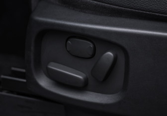 Подержанный автомобиль Land Rover Discovery 2014 года (20 фото)