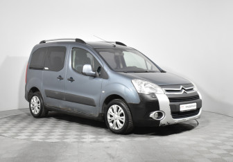 Подержанный автомобиль Citroen Berlingo 2011 года (3 фото)
