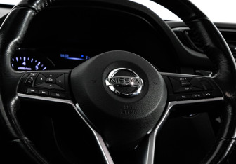 Подержанный автомобиль Nissan X-Trail 2018 года (11 фото)