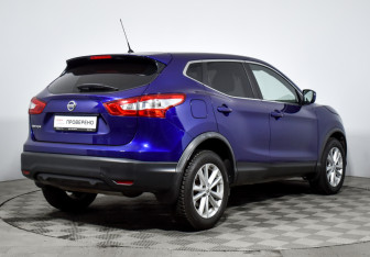 Подержанный автомобиль Nissan Qashqai 2016 года (5 фото)
