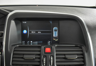 Подержанный автомобиль Volvo XC60 2014 года (17 фото)