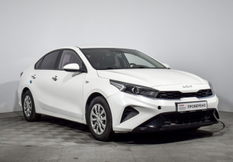 Подержанный автомобиль Kia K3 Sedan 2021 года (3 фото)