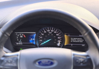 Подержанный автомобиль Ford Explorer 2019 года (16 фото)