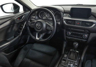 Подержанный автомобиль Mazda 6 Sedan 2017 года (9 фото)