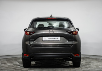 Подержанный автомобиль Mazda CX-5 2021 года (6 фото)