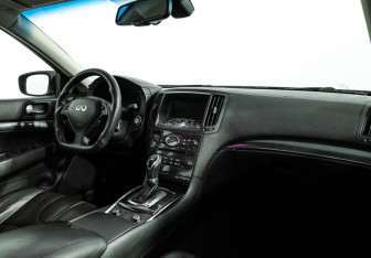 Подержанный автомобиль Infiniti G Sedan 2010 года (9 фото)