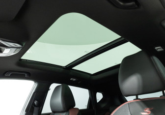 Подержанный автомобиль Geely Coolray 2024 года (17 фото)