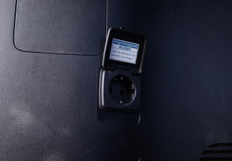 Подержанный автомобиль Lexus LX 2014 года (22 фото)